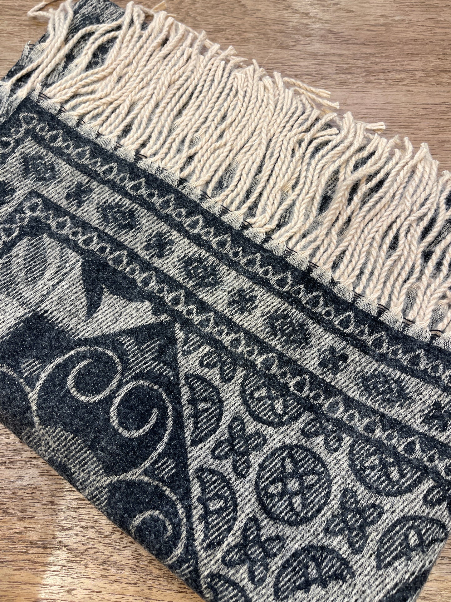 GR- S170 Écharpe à fleurs géométriques