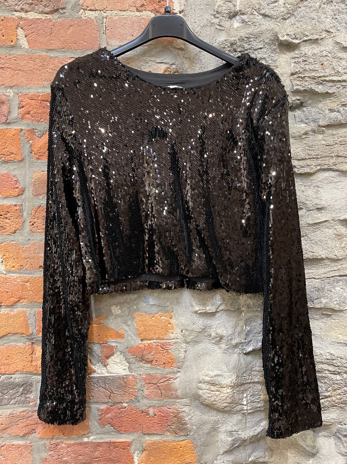 KC- 193 Pull à paillettes