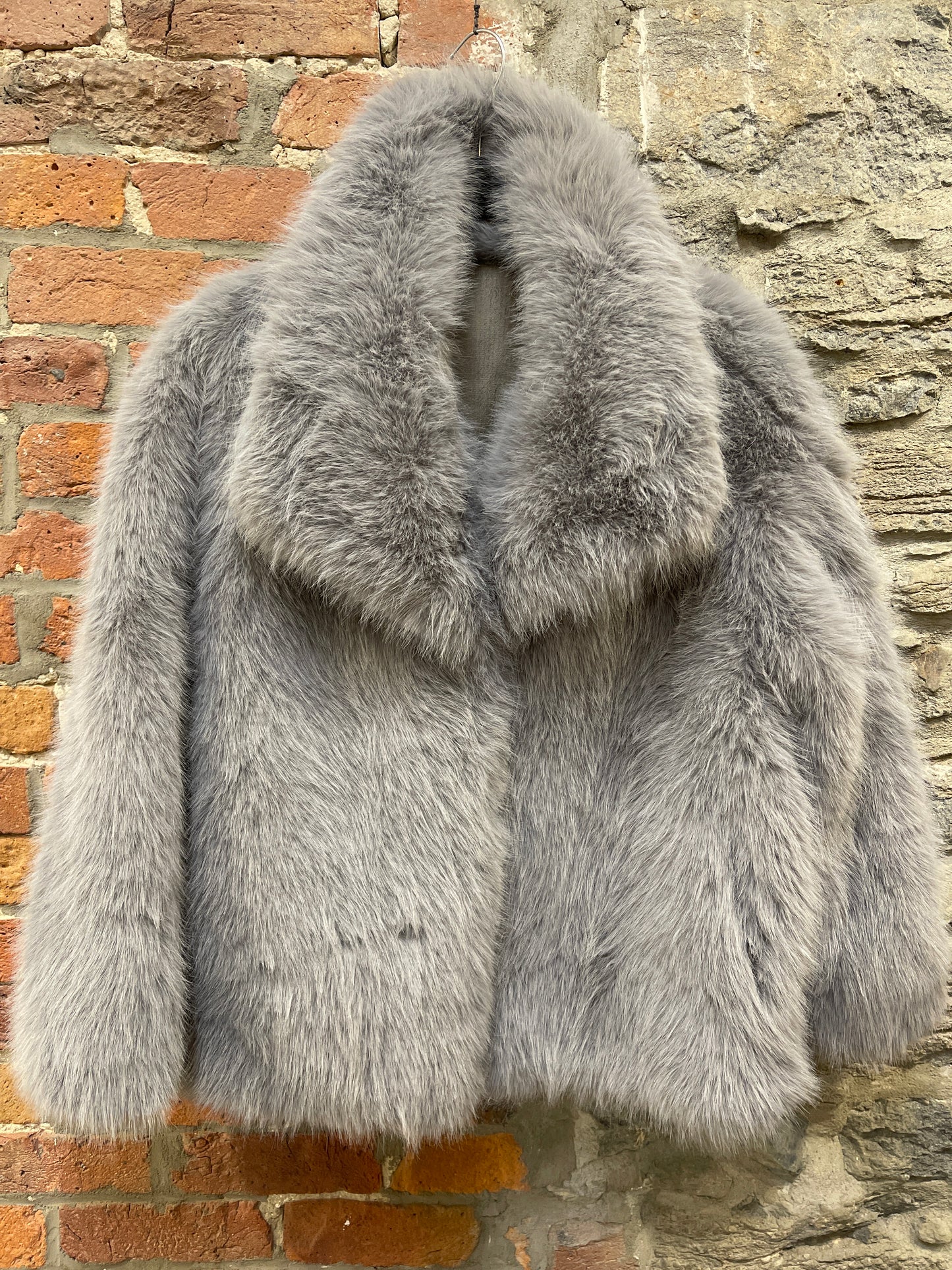 AL- Manteau en fausse fourrure à col rabattable