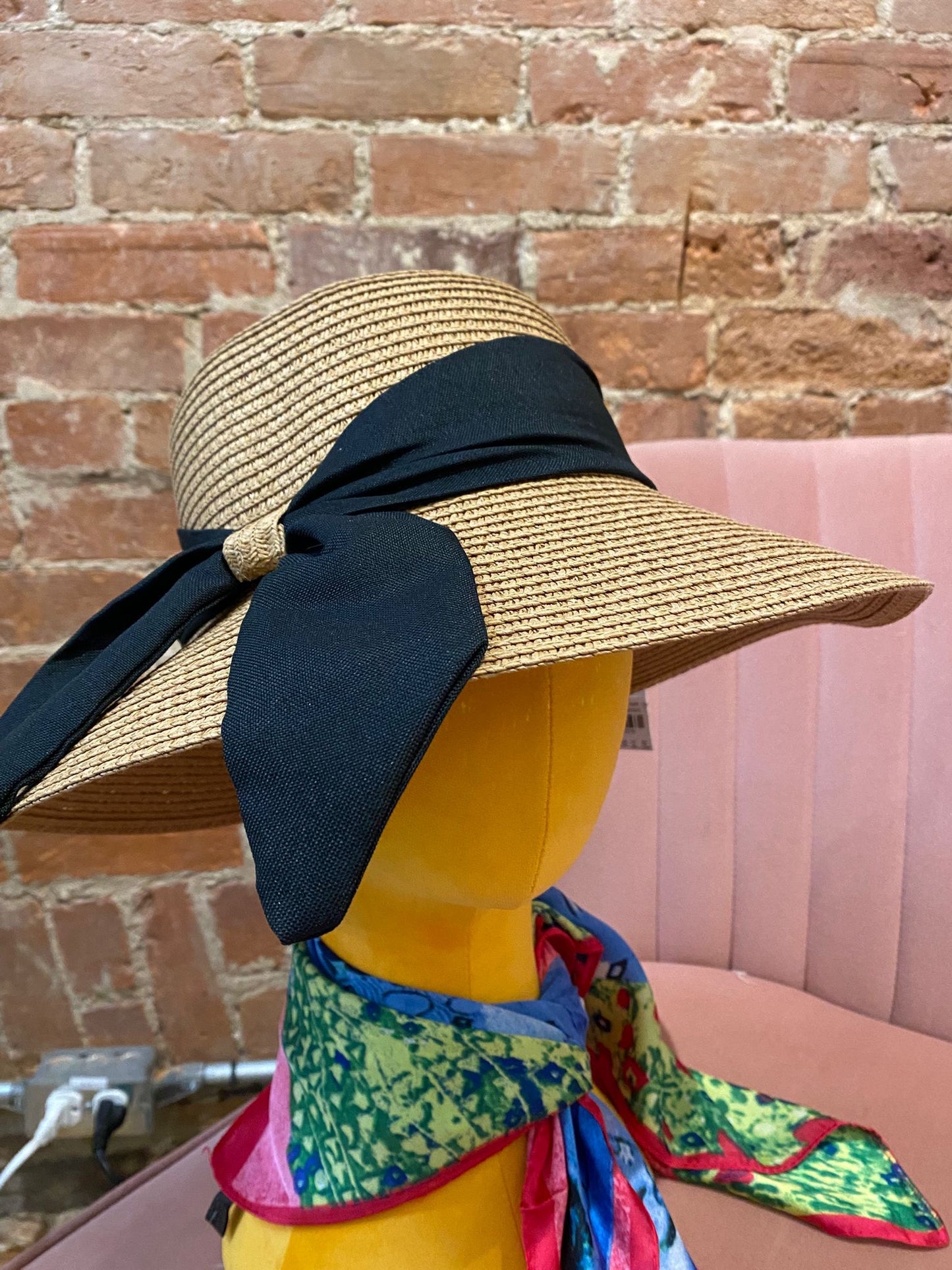 SU- chapeau en paille avec foulard