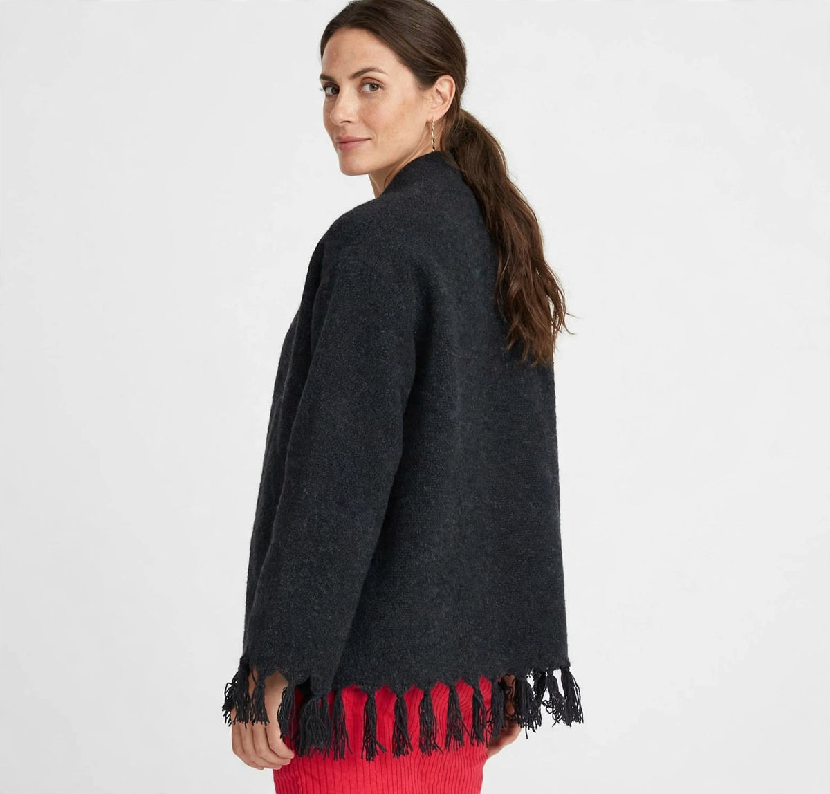 IN- Cardigan avec des franges - on model