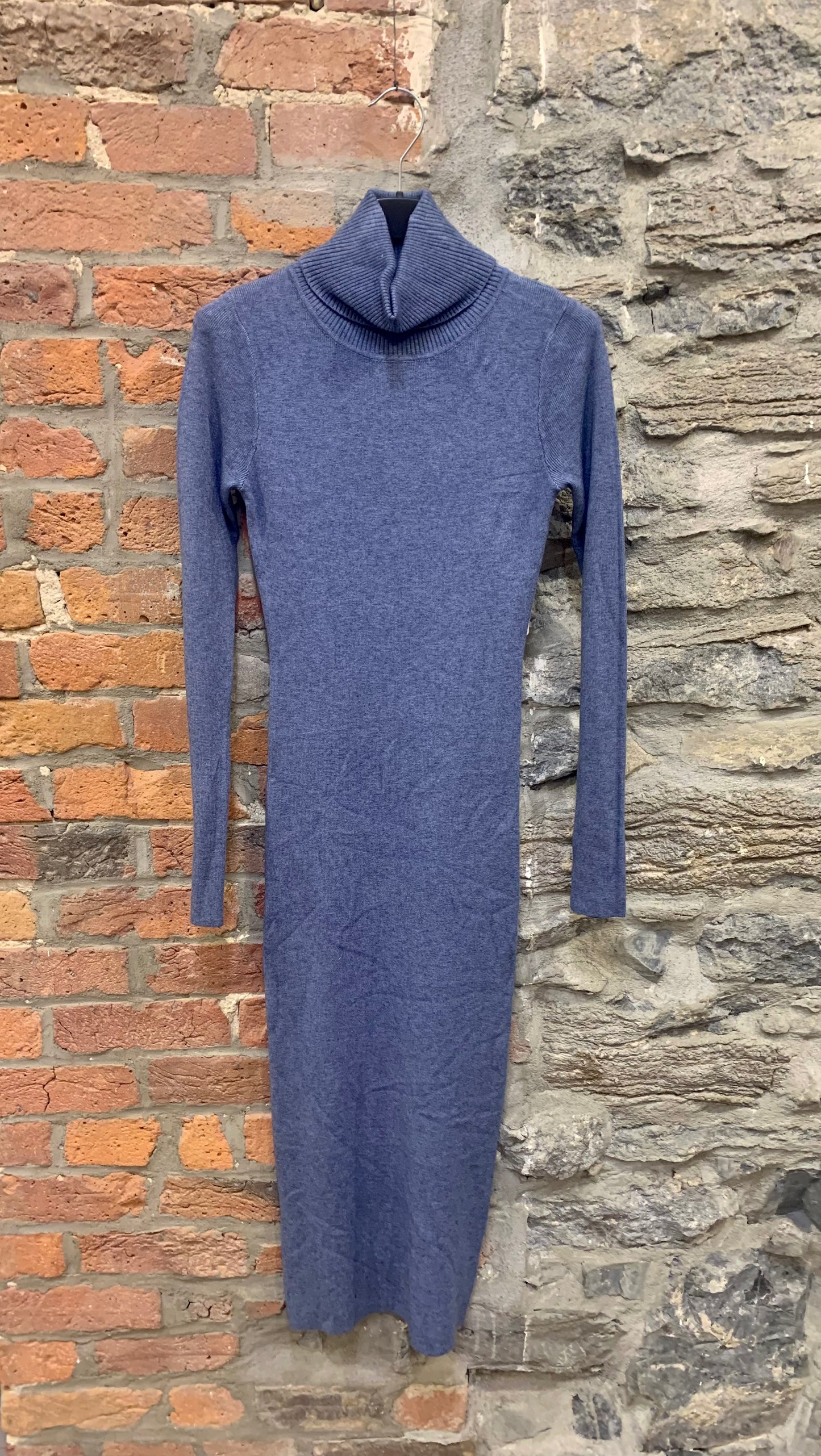 FR- 7003 Robe à Col Roulé / Turtleneck Dress
