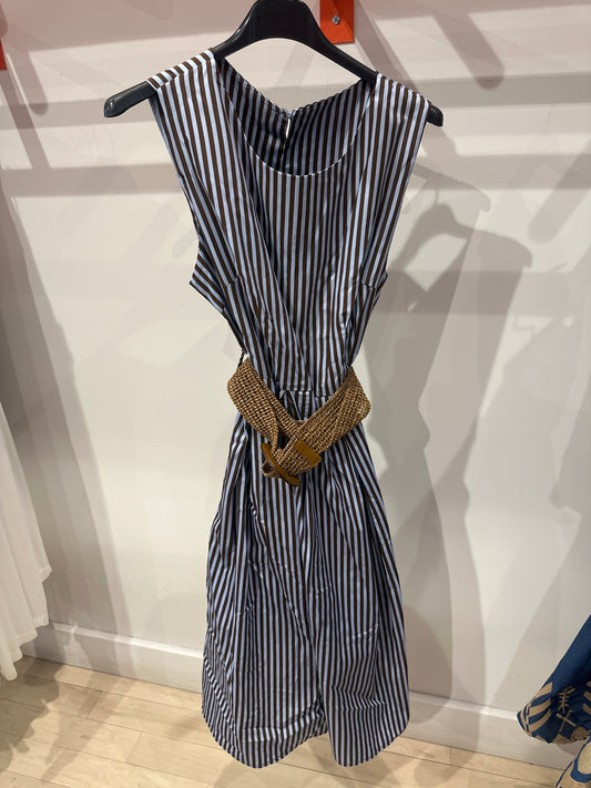 BR- 3907-C12 Robe