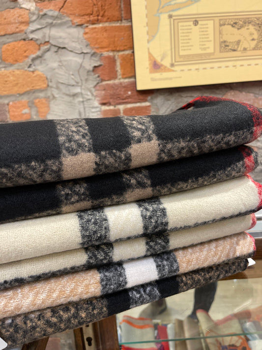 GR- S207 Écharpe tartan