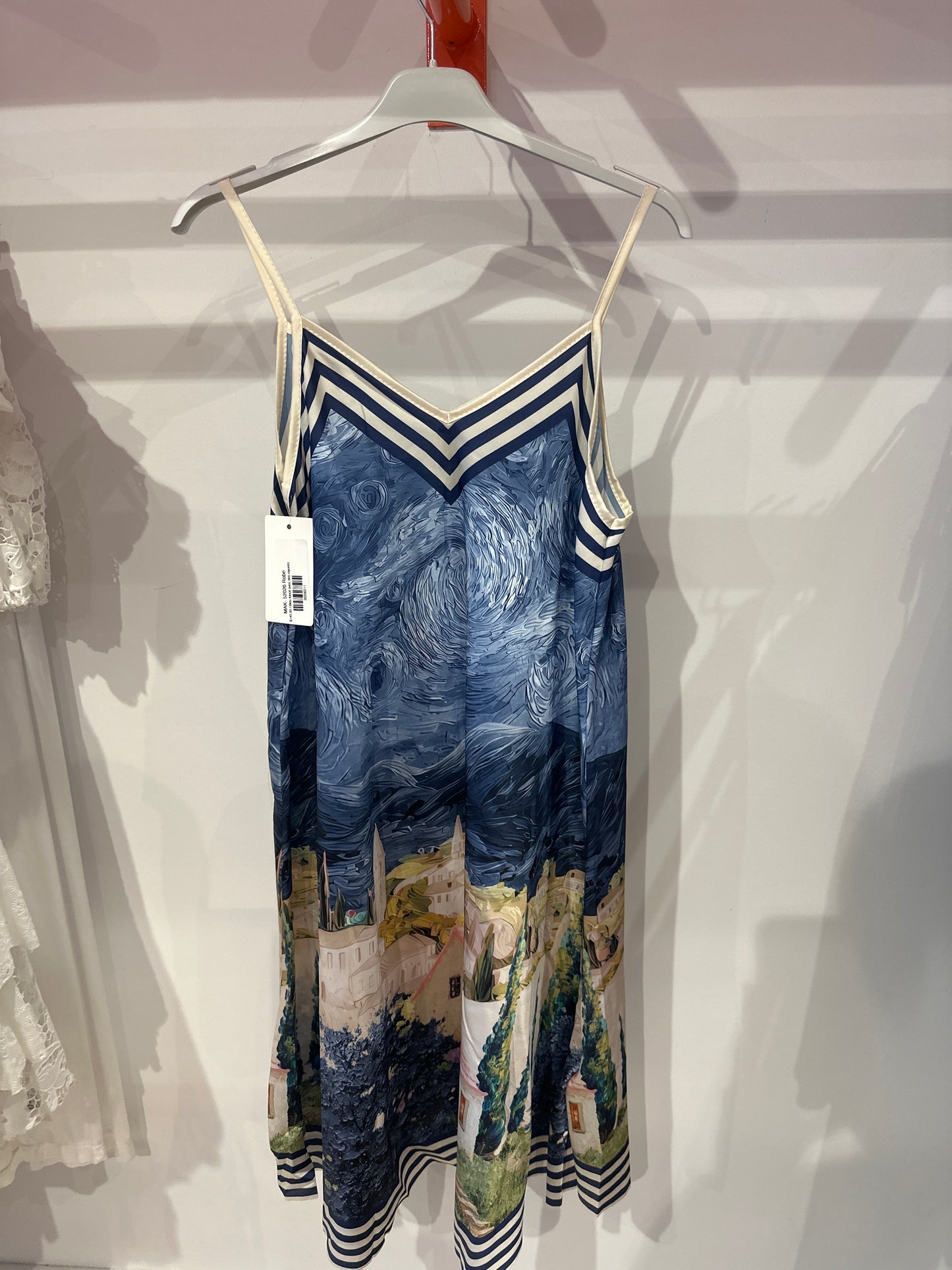 MAK- 52026 Robe