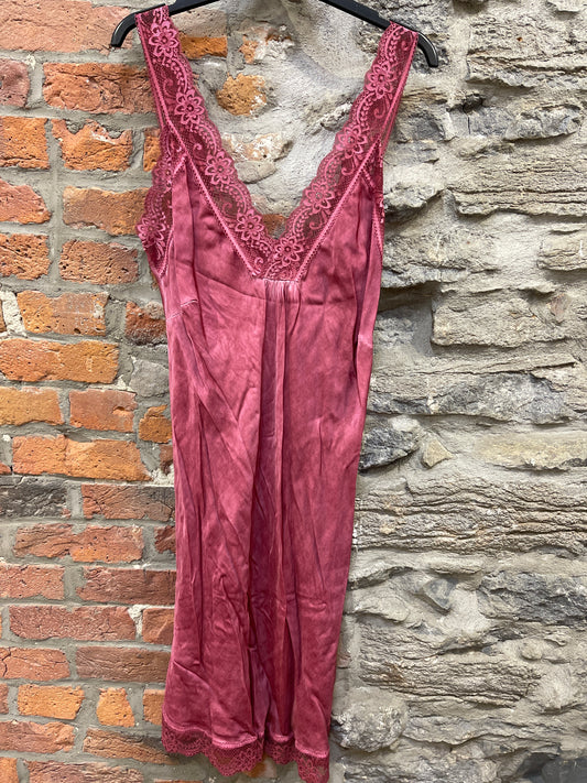 WC- 21336 Robe avec dentelle