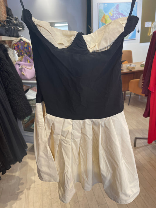 SH- Robe blanc et Noir