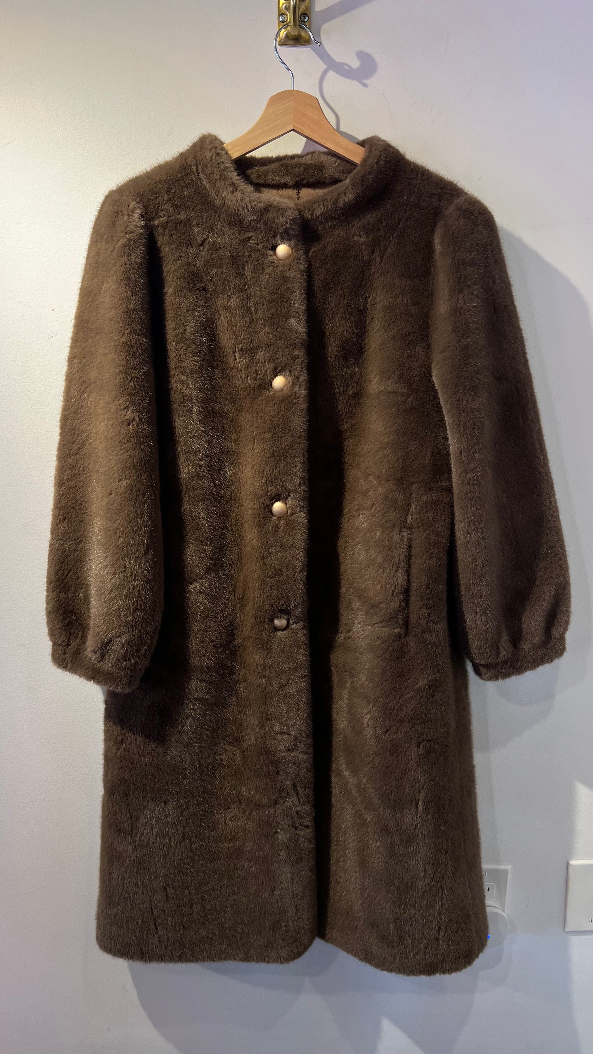 MANTEAU LONG EN VERITABLE FOURRURE DE VISON TAILLE XL EXCELENT ETAT - Peaux, tannages (8239274 MANTEAU LONG EN VERITABLE FOURRURE DE VISON TAILLE XL EXCELENT ETAT - Peaux, tannages (8239274