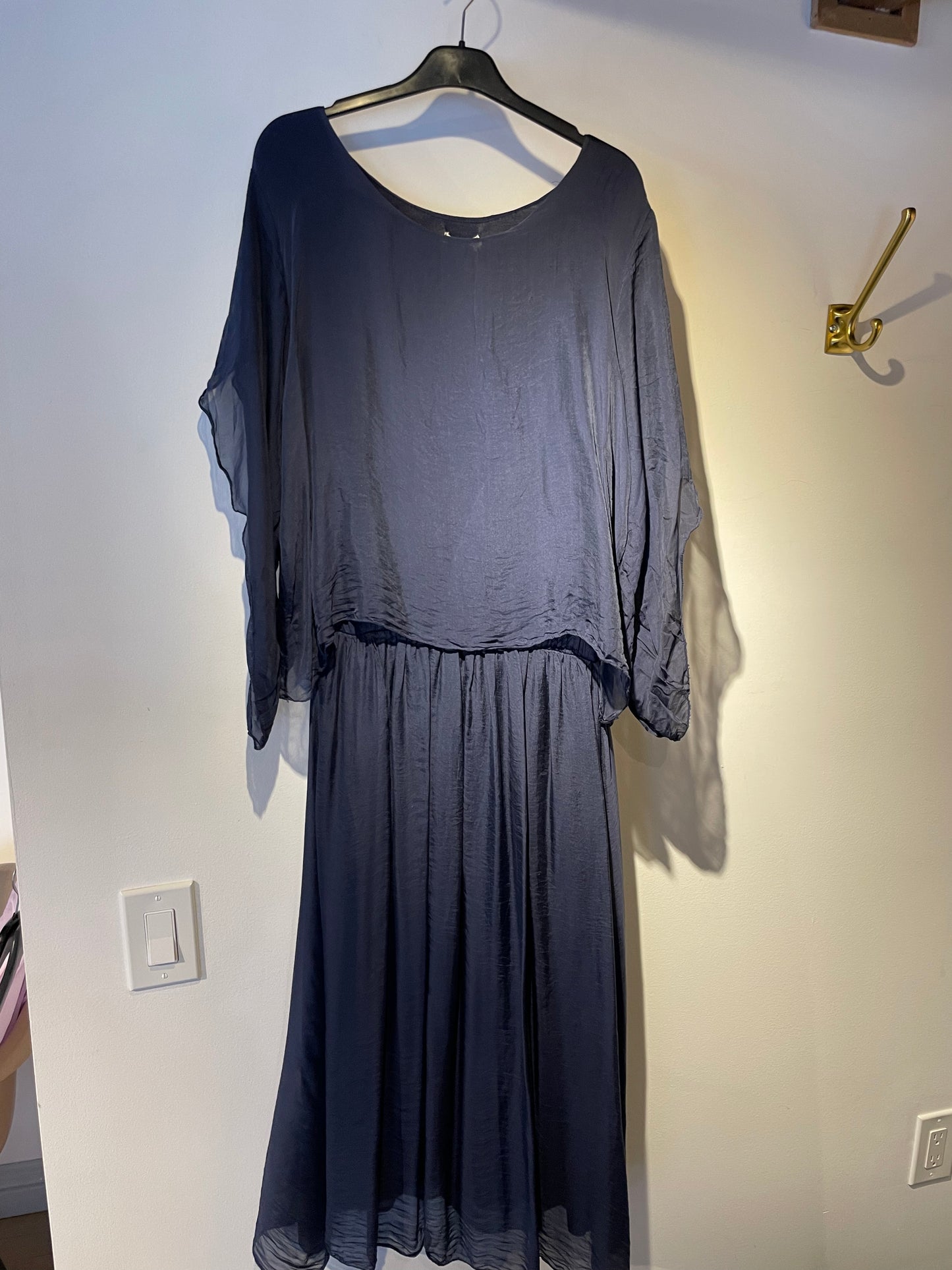 EL- 20705 Robe en soie / Silk Dress