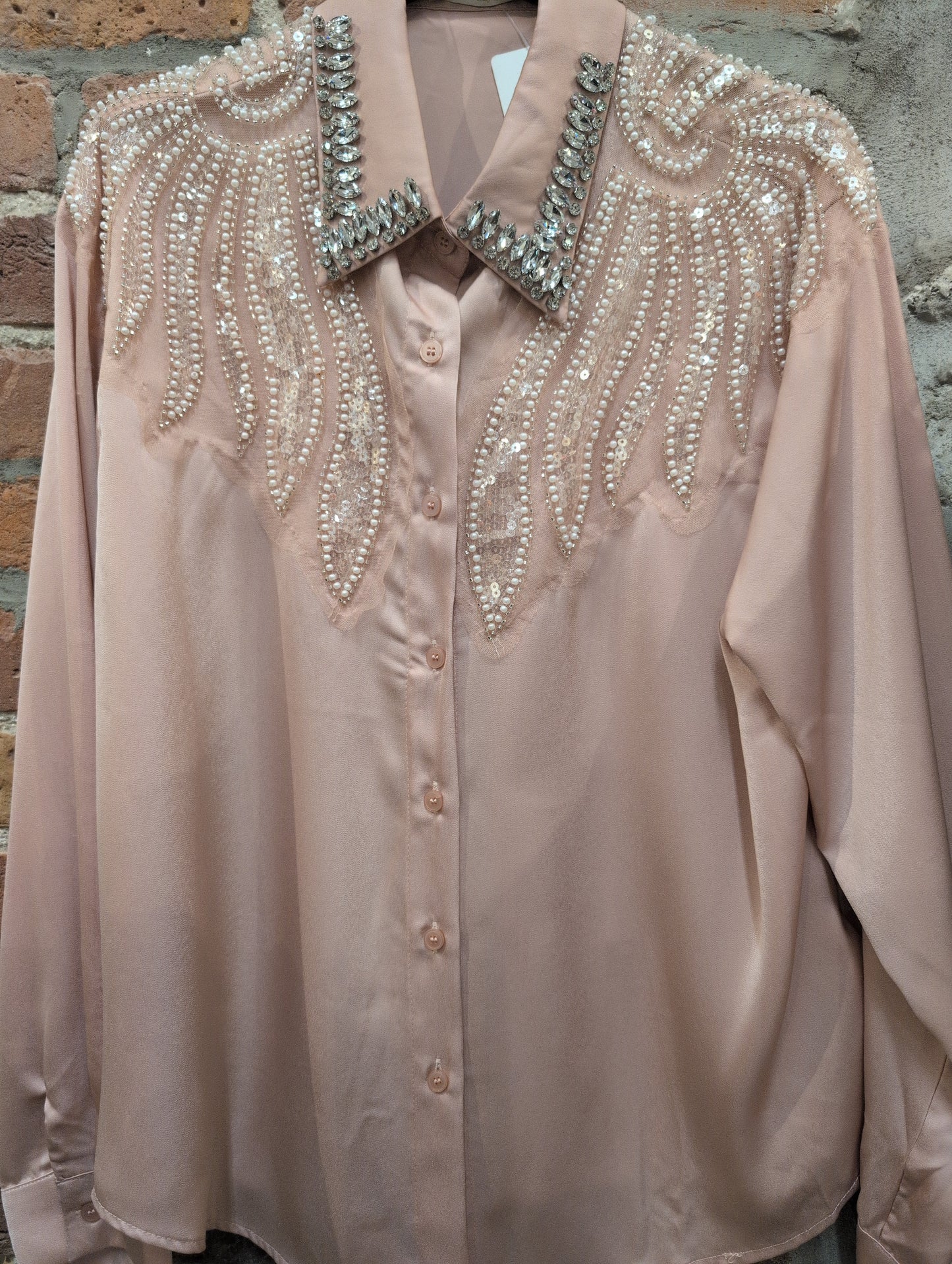 BR- 24411 Chemise avec ailes décorées