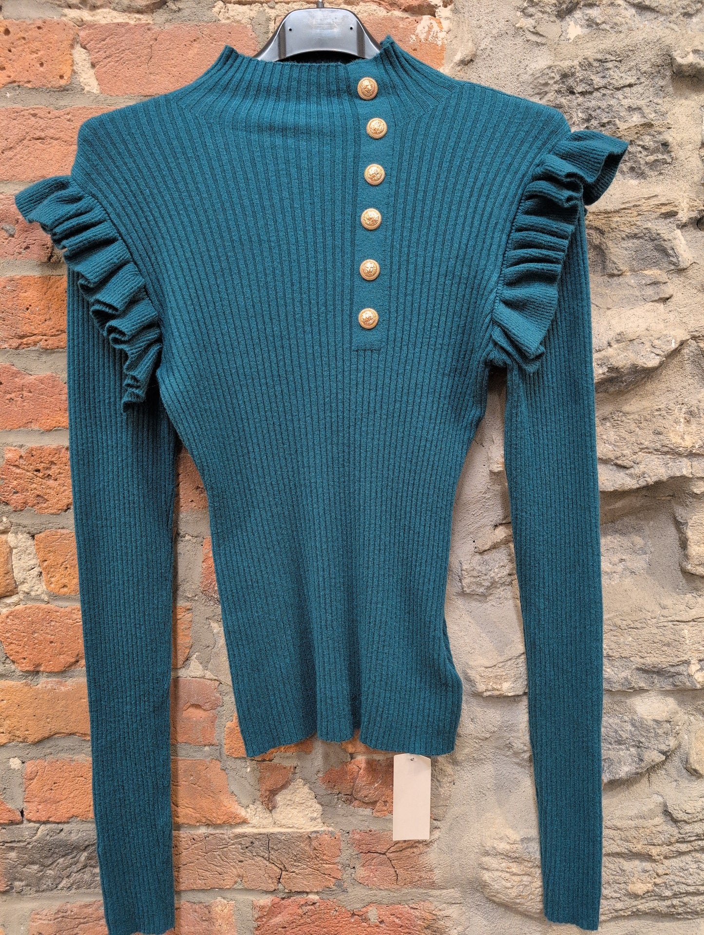 FR- 5229  Pull avec boutons