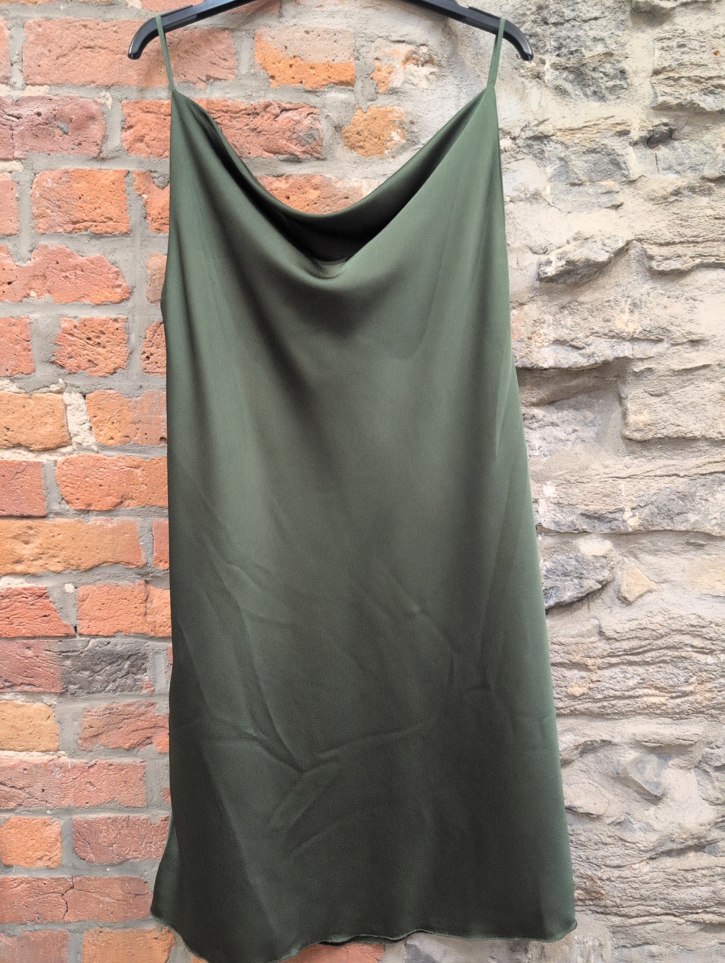 KC- 5893 Robe