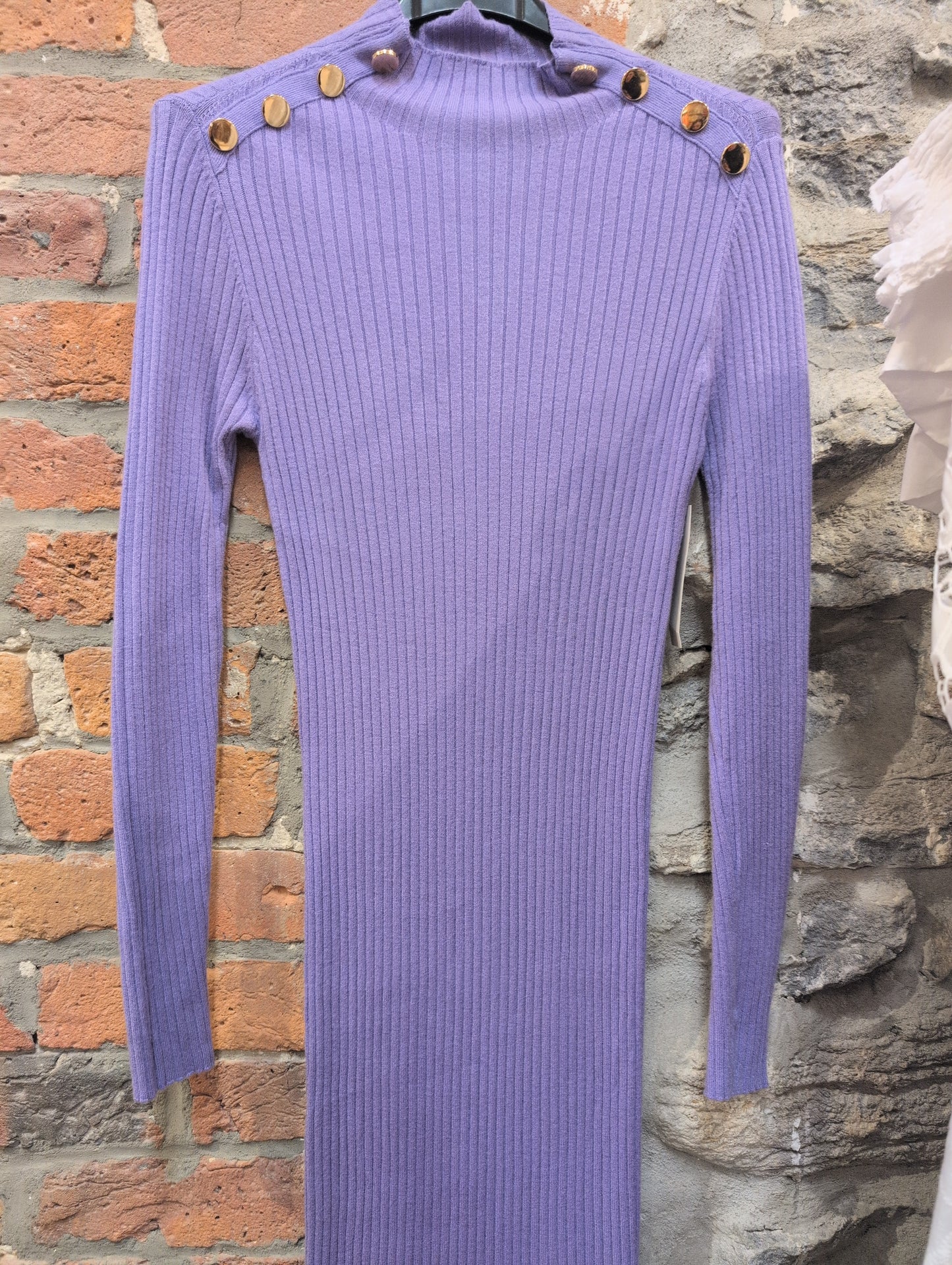 FR-1113 Robe