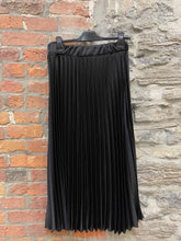 Load image into Gallery viewer, KC-2761-Pleated Skirt
