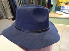 Load image into Gallery viewer, GK- 0536 Hat
