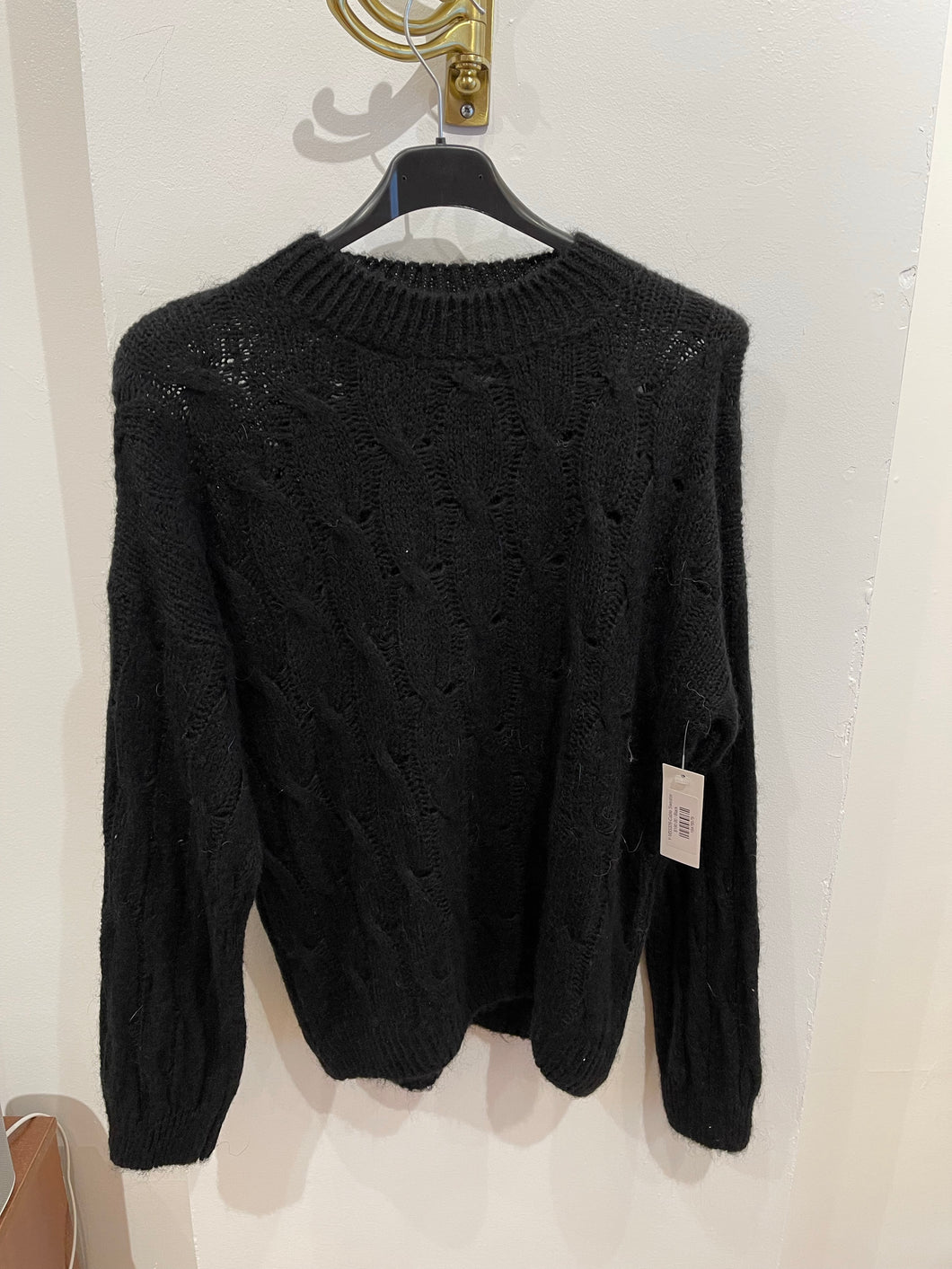 KC-M33326-Cable Sweater