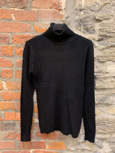 Load image into Gallery viewer, FR- 5084 Sweater
